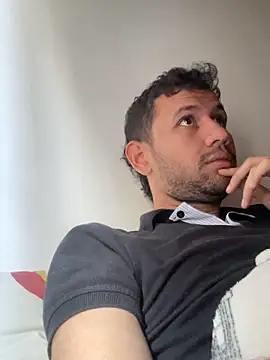 Snapshot of Michaell_Spinelly chatting on 26, 10, 2025 Michaell Spinelly online show from 26, 10, 2025