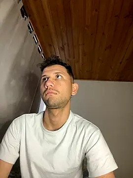 Snapshot of Michaell_Spinelly chatting on 6, 11, 2025 Michaell Spinelly online show from 6, 11, 2025