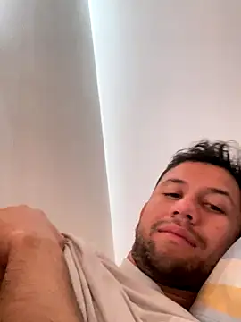 Snapshot of Michaell_Spinelly chatting on 5, 12, 2025 Michaell Spinelly online show from 5, 12, 2025