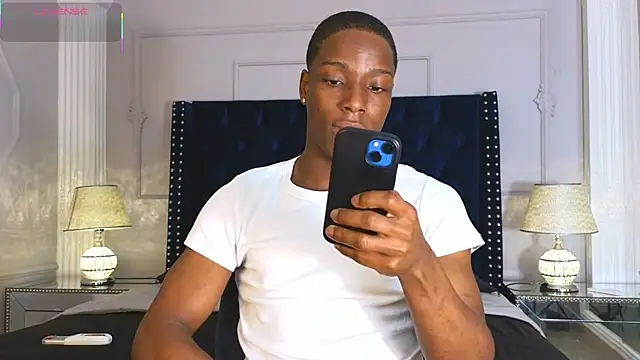 Snapshot of CharlesBrown_ chatting on 31, 3, 2026 CharlesBrown online show from 31, 3, 2026