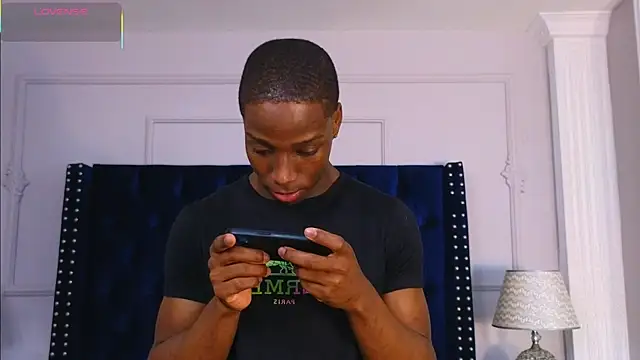 Snapshot of CharlesBrown_ chatting on 13, 4, 2026 CharlesBrown online show from 13, 4, 2026