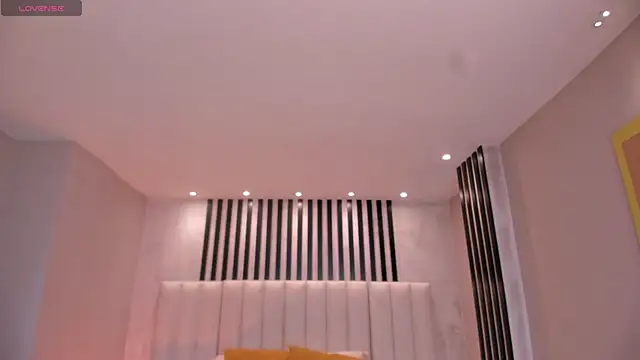 Snapshot of IsabellaMoreau chatting on 18, 10, 2025 IsabellaMoreau online show from 18, 10, 2025