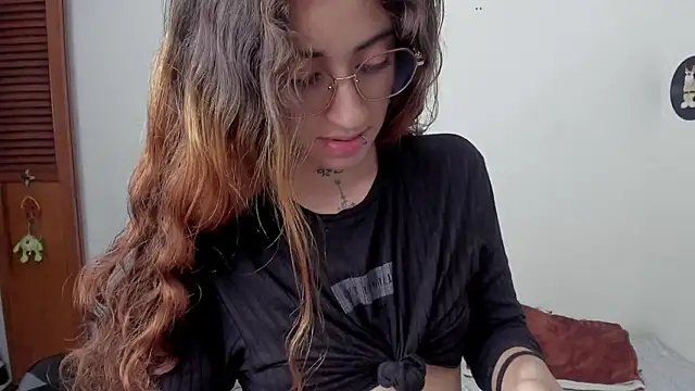 Snapshot of star_shooting8 chatting on 6, 2, 2026 star shooting8 online show from 6, 2, 2026