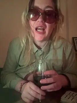 Granlady7 online show from 12, 4, 2026