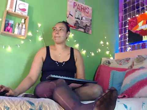 Snapshot of katherinnyazz chatting on 8, 1, 2026 katherinnyazz online show from 8, 1, 2026