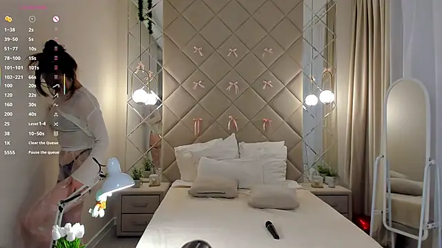 Snapshot of Nelly_Kimm chatting on 22, 4, 2026 Nelly Kimm online show from 22, 4, 2026