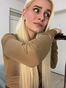 SelenaDaze online show from 26, 3, 2026