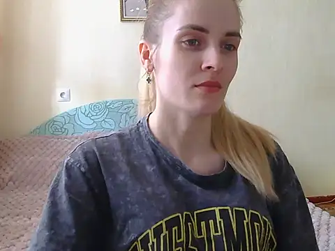 Snapshot of JayeTyler chatting on 4, 3, 2026 JayeTyler online show from 4, 3, 2026