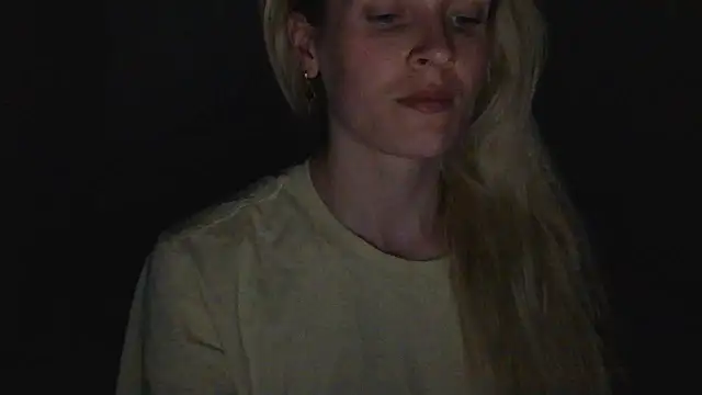 Snapshot of JayeTyler chatting on 8, 4, 2026 JayeTyler online show from 8, 4, 2026