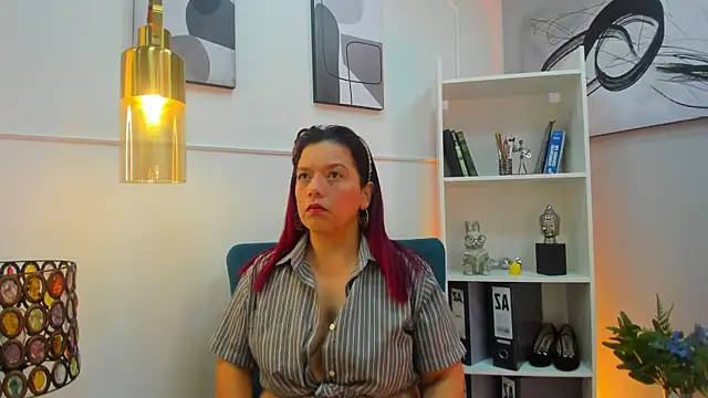 Snapshot of VeronicaBlake chatting on 5, 7, 2026 VeronicaBlake online show from 5, 7, 2026