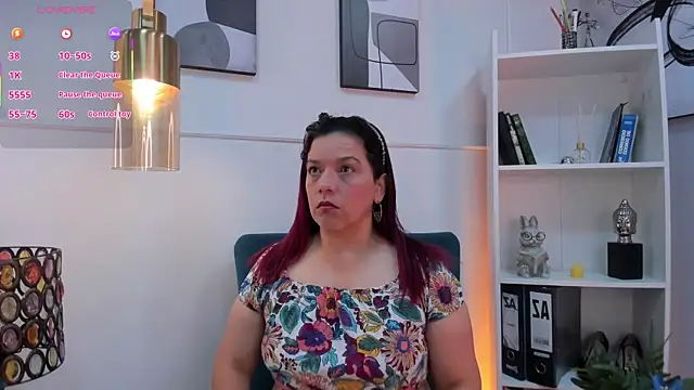 Snapshot of VeronicaBlake chatting on 8, 7, 2026 VeronicaBlake online show from 8, 7, 2026