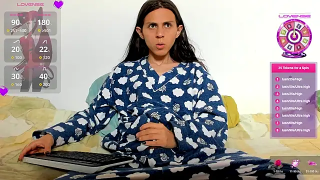 Snapshot of Petite-Goth chatting on 2, 6, 2026 Petite-Goth online show from 2, 6, 2026