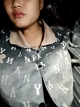 Snapshot of memeto_sexy chatting on 8, 11, 2025 memeto sexy online show from 8, 11, 2025