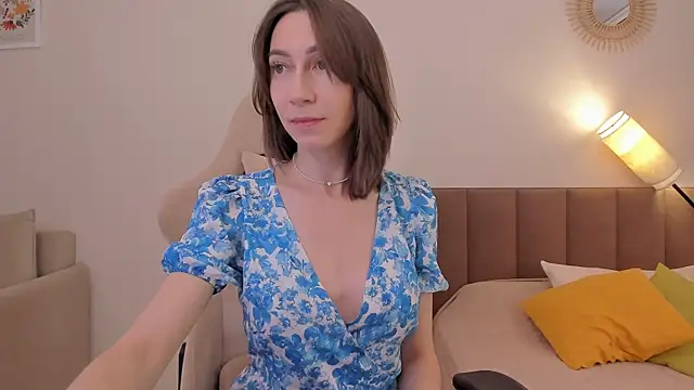 Snapshot of GoodGlamorGirl chatting on 31, 10, 2025 GoodGlamorGirl online show from 31, 10, 2025