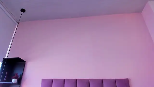 violet myerrs online show from 27, 2, 2026