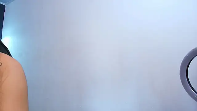 zoe martins  online show from 23, 2, 2026