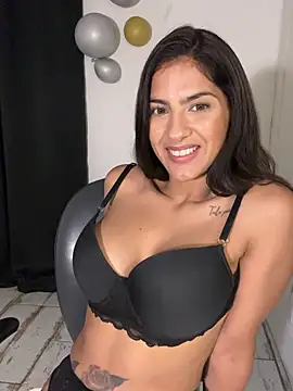 Snapshot of chicachocolate01 chatting on 8, 4, 2026 chicachocolate01 online show from 8, 4, 2026