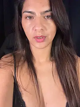 Snapshot of chicachocolate01 chatting on 22, 4, 2026 chicachocolate01 online show from 22, 4, 2026