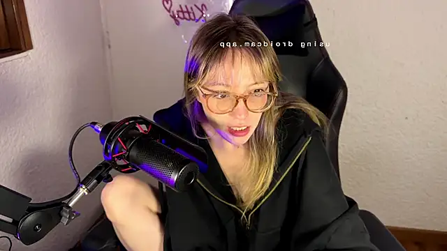 ReenKitty online show from 17, 6, 2026