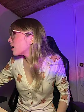 ReenKitty online show from 7, 7, 2026