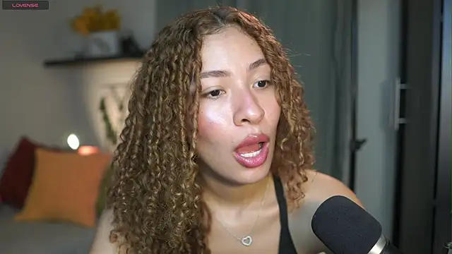 isabella-garcia- online show from 11, 9, 2025