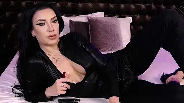 Snapshot of StephanyMillan chatting on 10, 1, 2026 StephanyMillan online show from 10, 1, 2026