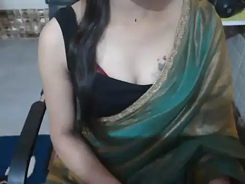 Snapshot of lovepihuu chatting on 23, 3, 2026 lovepihuu online show from 23, 3, 2026