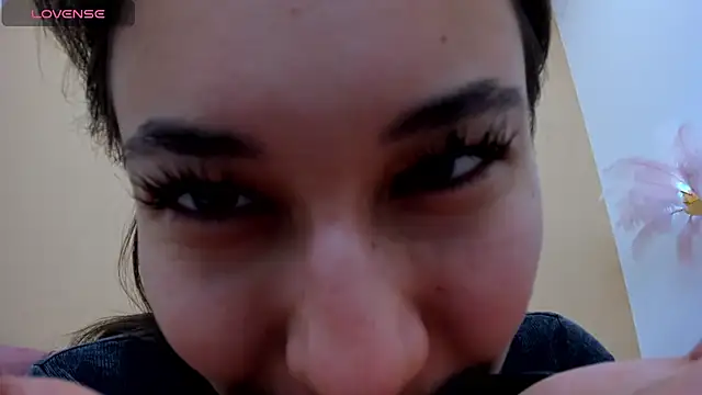 Snapshot of Kat__cat chatting on 20, 10, 2025 Kat cat online show from 20, 10, 2025