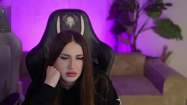 Snapshot of Goldie_Flame chatting on 5, 2, 2026 Goldie Flame online show from 5, 2, 2026