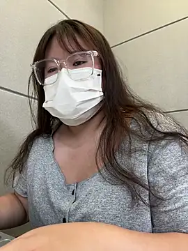 Snapshot of ariel_613 chatting on 16, 10, 2025 ariel 613 online show from 16, 10, 2025