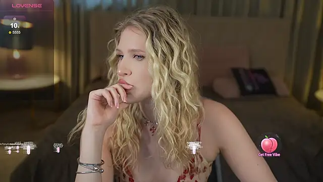 Snapshot of Scarlett_Sweet054 chatting on 8, 4, 2026 Scarlett Sweet054 online show from 8, 4, 2026