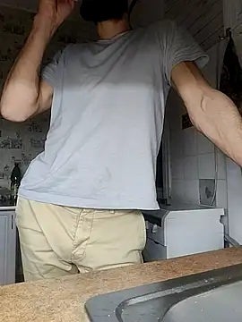 Snapshot of maikll989 chatting on 14, 12, 2025 maikll989 online show from 14, 12, 2025