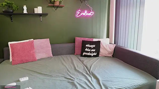 Eveline Beauty Kitty online show from 23, 5, 2026
