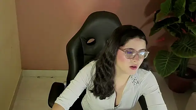 LiLLiAnderson online show from 2, 10, 2025