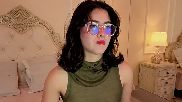 Snapshot of LiLLiAnderson chatting on 11, 1, 2026 LiLLiAnderson online show from 11, 1, 2026