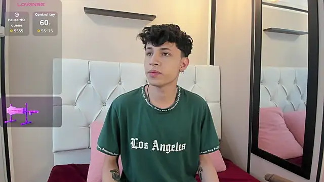 Snapshot of Axel__Evans chatting on 10, 9, 2025 Axel Evans online show from 10, 9, 2025