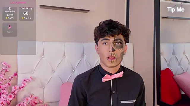 Snapshot of Axel__Evans chatting on 3, 10, 2025 Axel Evans online show from 3, 10, 2025