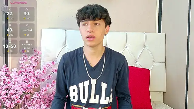 Snapshot of Axel__Evans chatting on 20, 10, 2025 Axel Evans online show from 20, 10, 2025