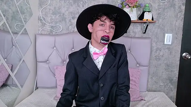 Snapshot of Axel__Evans chatting on 21, 10, 2025 Axel Evans online show from 21, 10, 2025