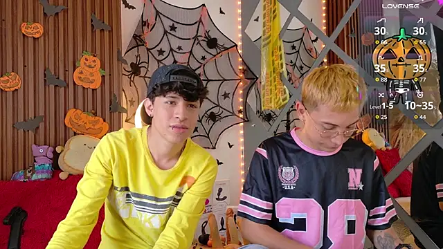 Snapshot of Axel__Evans chatting on 22, 10, 2025 Axel Evans online show from 22, 10, 2025