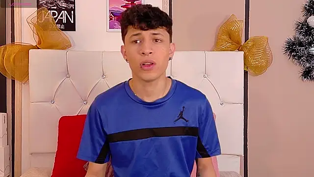 Snapshot of Axel__Evans chatting on 5, 12, 2025 Axel Evans online show from 5, 12, 2025