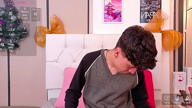 Snapshot of Axel__Evans chatting on 16, 12, 2025 Axel Evans online show from 16, 12, 2025