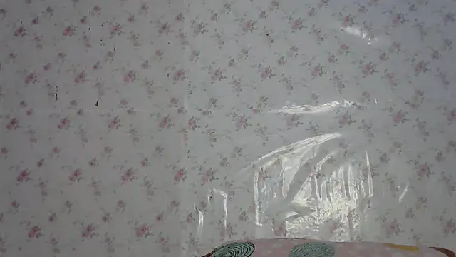 Snapshot of Roselingalvis13 chatting on 28, 5, 2026 Roselingalvis13 online show from 28, 5, 2026
