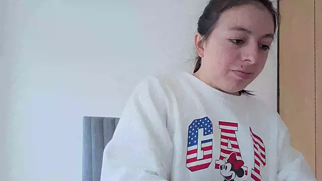 MiaKimky online show from 8, 10, 2025