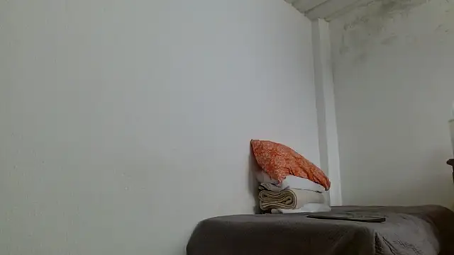 Snapshot of isabel_24_gil chatting on 21, 10, 2025 isabel 24 gil online show from 21, 10, 2025