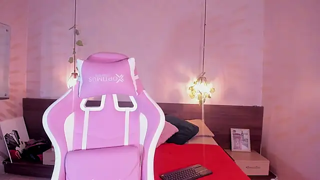 daphne courtis online show from 22, 9, 2025