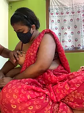 Snapshot of SwatiCam chatting on 3, 11, 2025 SwatiCam online show from 3, 11, 2025