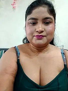 Snapshot of hornyriyanka chatting on 13, 5, 2026 hornyriyanka online show from 13, 5, 2026