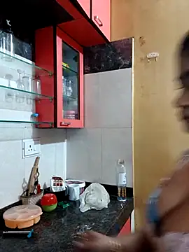 Snapshot of hornyriyanka chatting on 25, 5, 2026 hornyriyanka online show from 25, 5, 2026