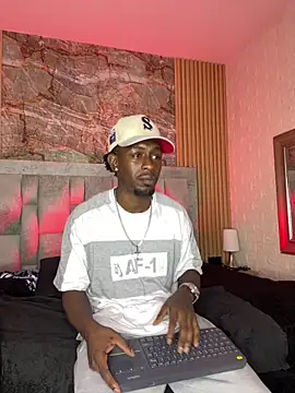 Snapshot of pipedark_ chatting on 14, 12, 2025 pipedark online show from 14, 12, 2025